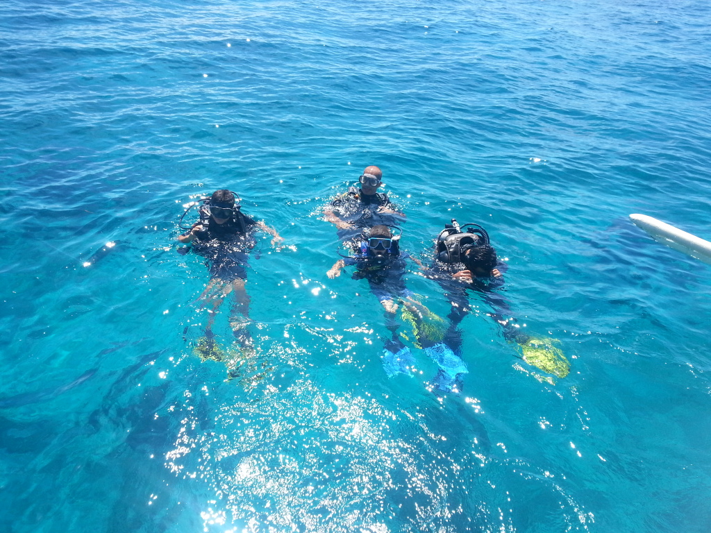Scuba diving in Balicasag Island