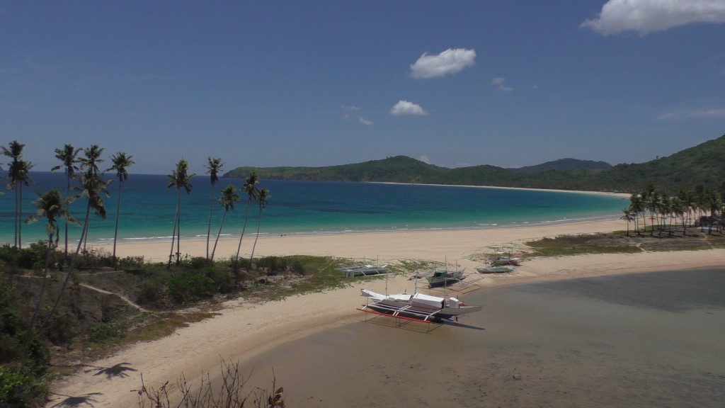 The amazing Twin Beaches, Palawan. The most beautiful beach we've been at as of now