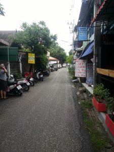 chiang_mai_old_city_alley