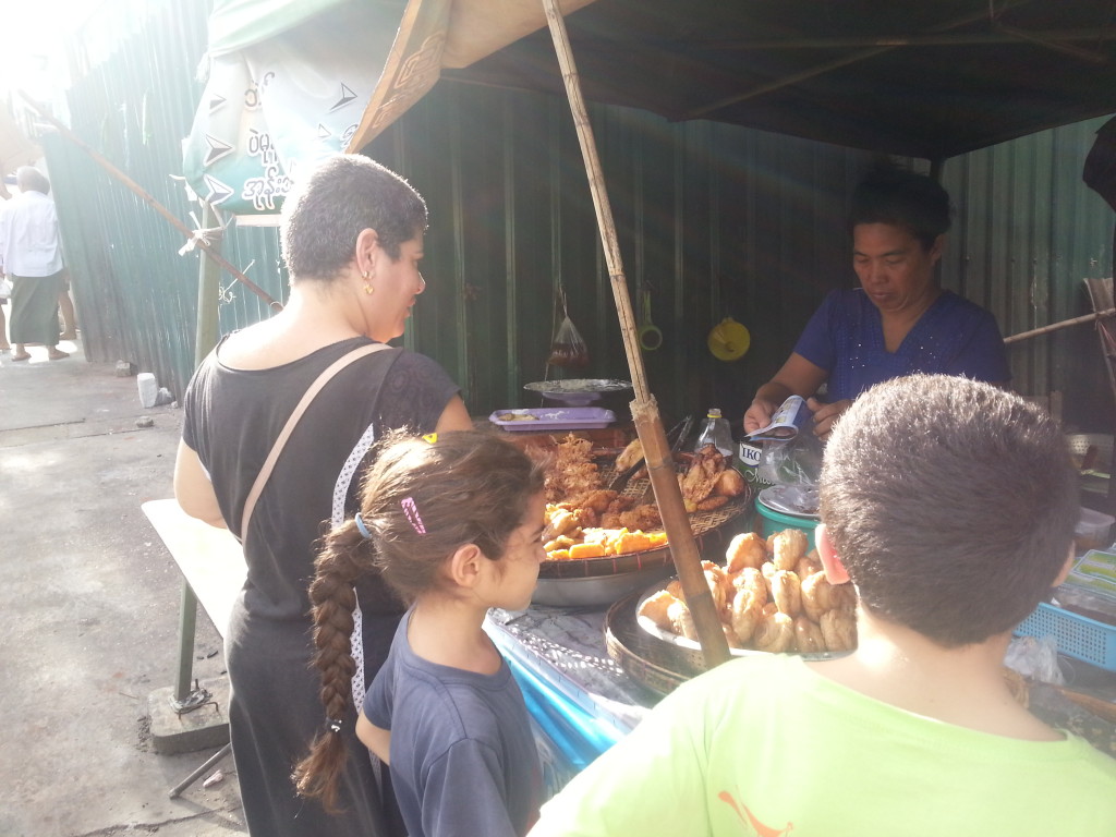 Street food in Yangon. Samusa, pakora, fried bananas and more.