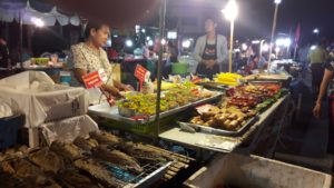 Saturday night market in Thong Sala