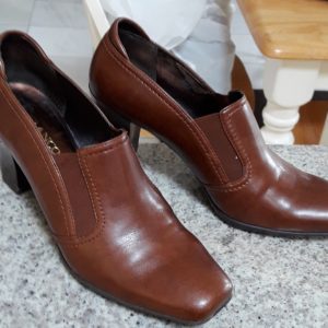 thrift_shop_shoes