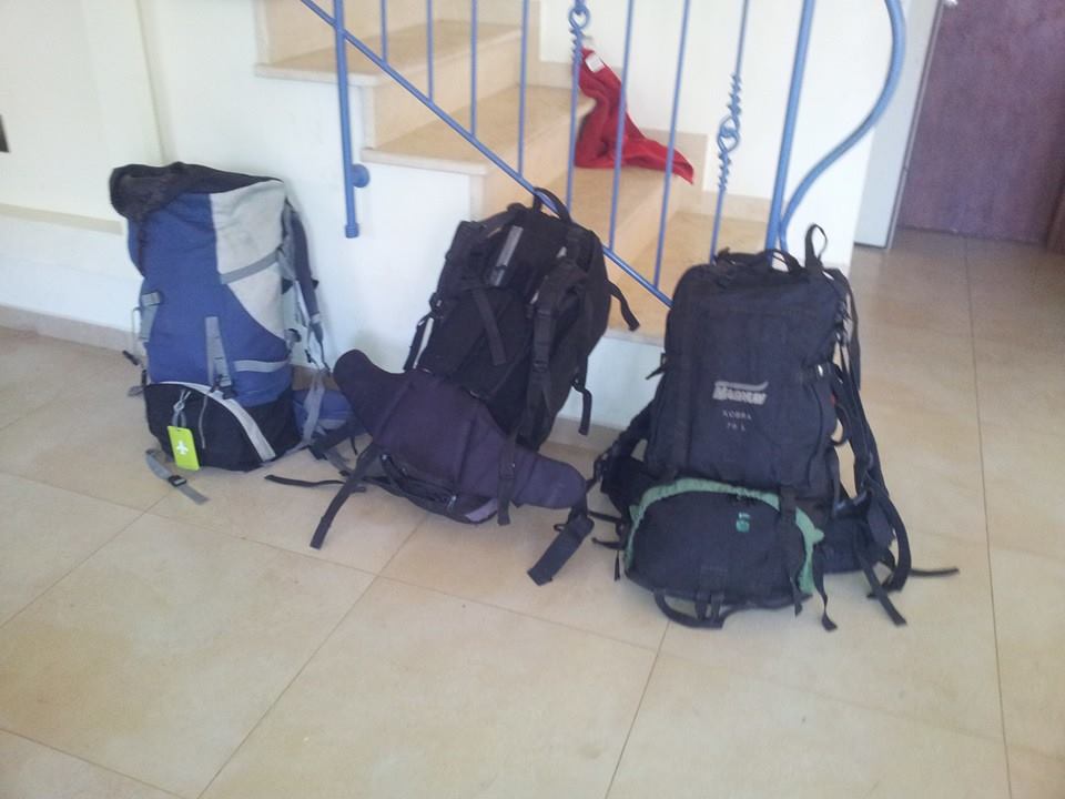 packing family travel